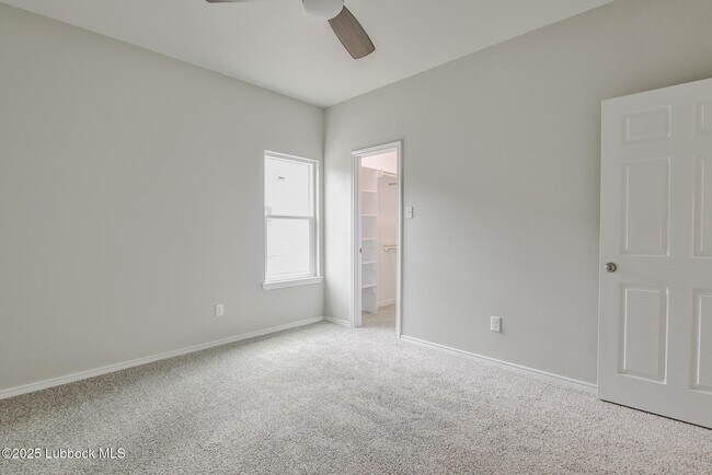 Building Photo - 3115 74th St