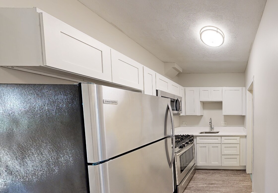 Building Photo - 129 Eutaw St