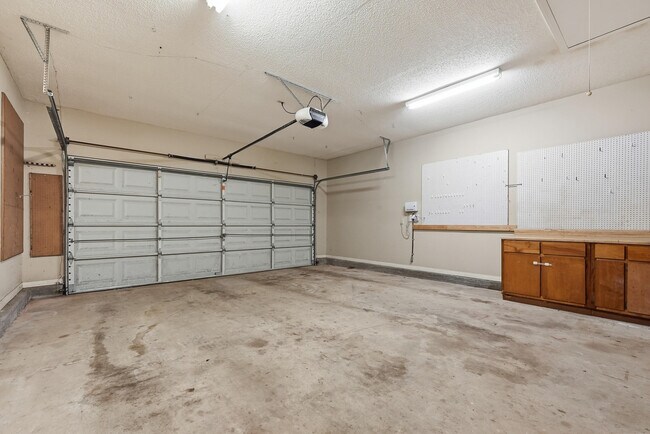 Building Photo - 116 Baywind Dr