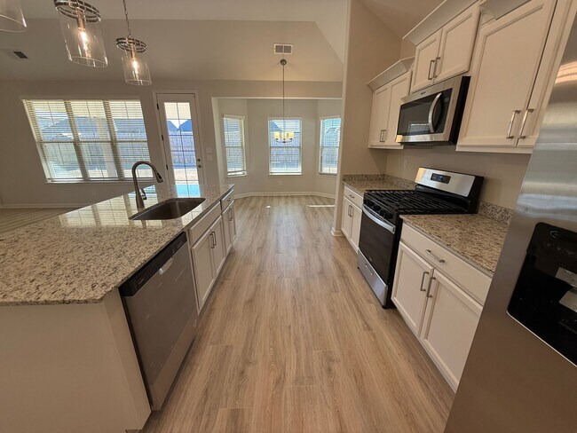 Building Photo - 140 Misty Meadows Dr