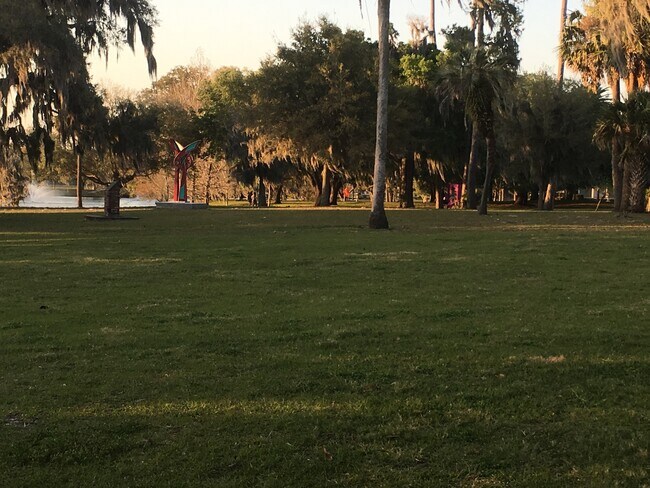 Building Photo - NOT AVAILABLE FOR SHOWING UNTIL MID MAY Home with Beautiful Tuscawilla Park as your yard.