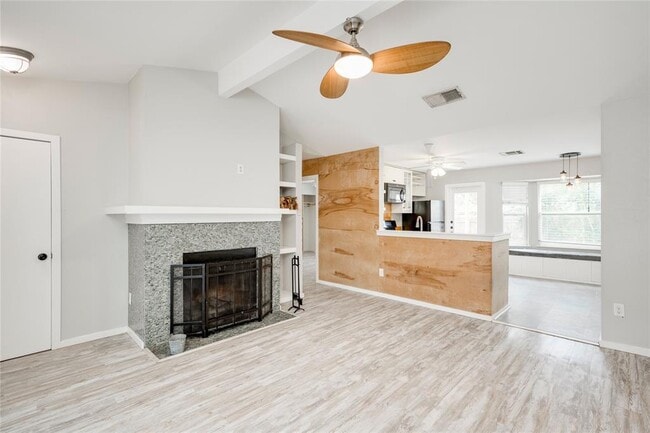 Building Photo - 8700 Soho Dr