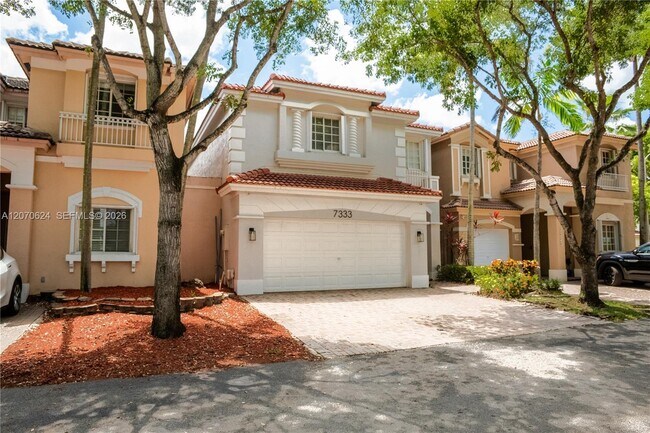 Building Photo - 7333 NW 113th Ct