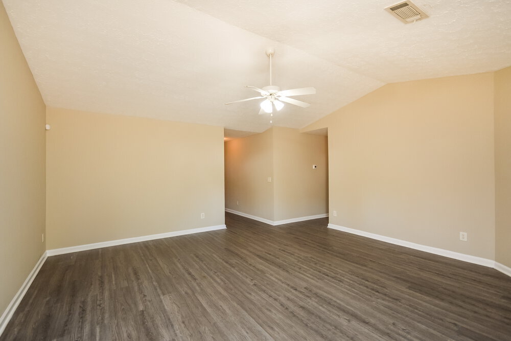 Building Photo - 20 Carver Dr