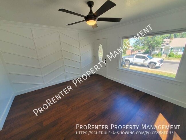 Building Photo - 145 W 200 N