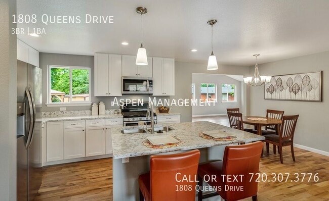 Building Photo - 1808 Queens Dr