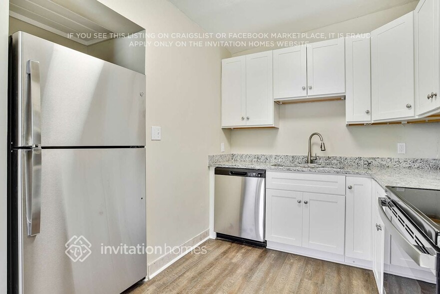 Building Photo - 5603 Cortez Dr