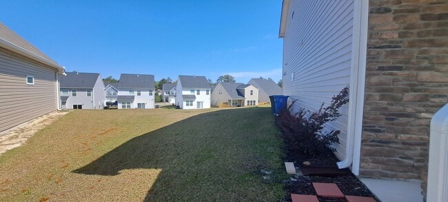 Building Photo - Magnificent Home in The Paddocks at Woodcr...