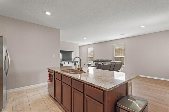 Building Photo - 20868 Langworth Pl