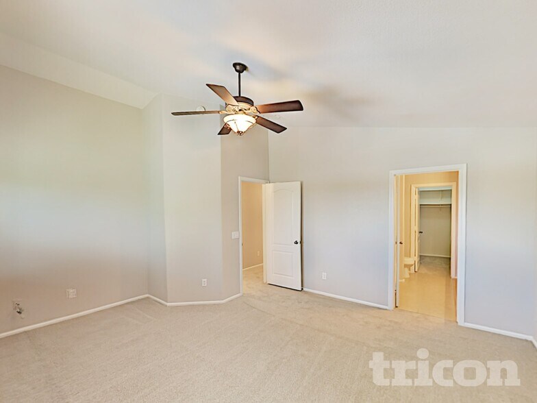 Building Photo - 396 W Corriente Ct