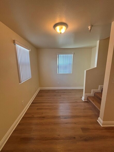 Building Photo - 846 W 78th St