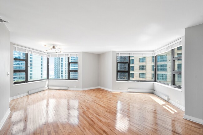 Building Photo - 401 E Ontario St