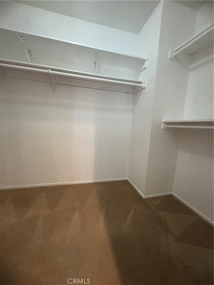 Building Photo - 10201 Mason Ave