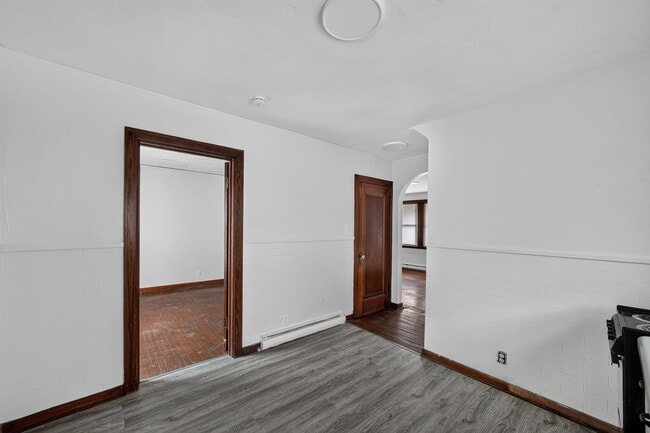Building Photo - 3306 E Mishawaka Ave