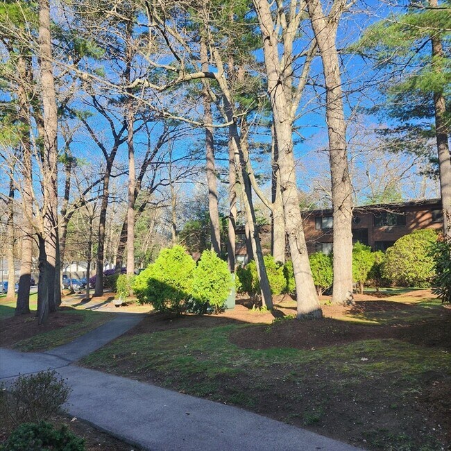 Building Photo - 1323 Worcester Rd