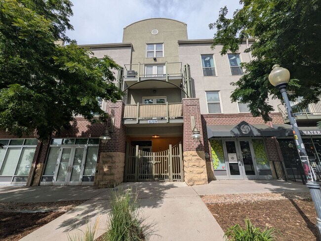 Building Photo - 837 E 17th Ave