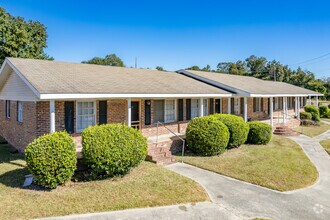 Building Photo - Linkwood Manor