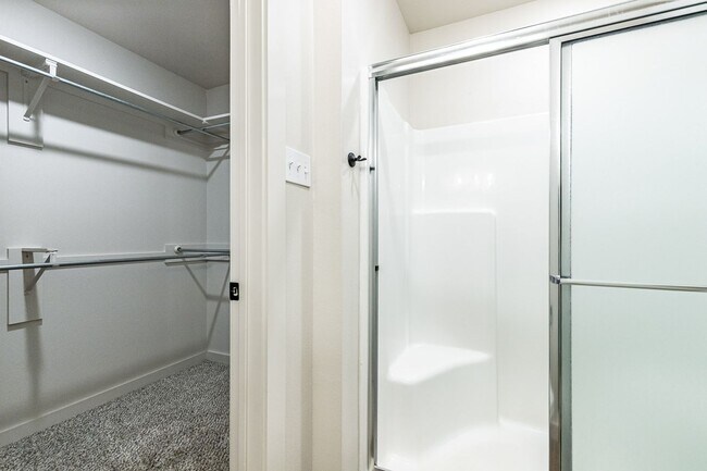 Building Photo - 12003 Englewood Ave