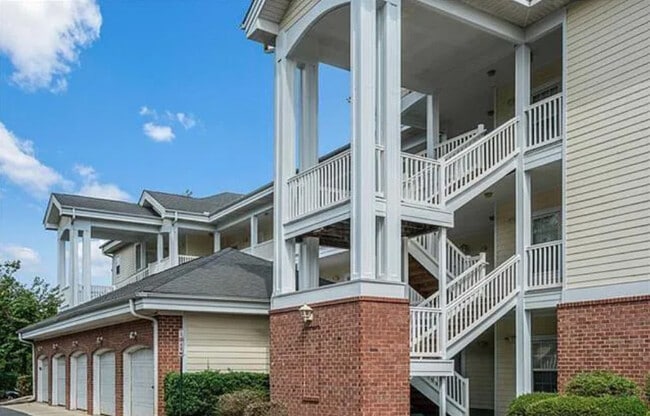 Building Photo - 9179 Meadow Vista Rd