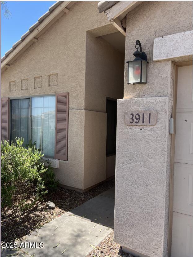Primary Photo - 3911 E Longhorn Dr