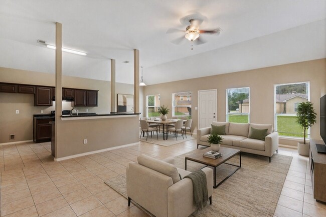 Building Photo - 9104 N Green River Dr