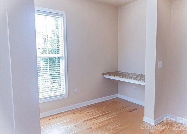 Building Photo - 2092 Ayrsley Town Blvd