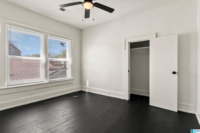 Building Photo - 1101 7th Ave W