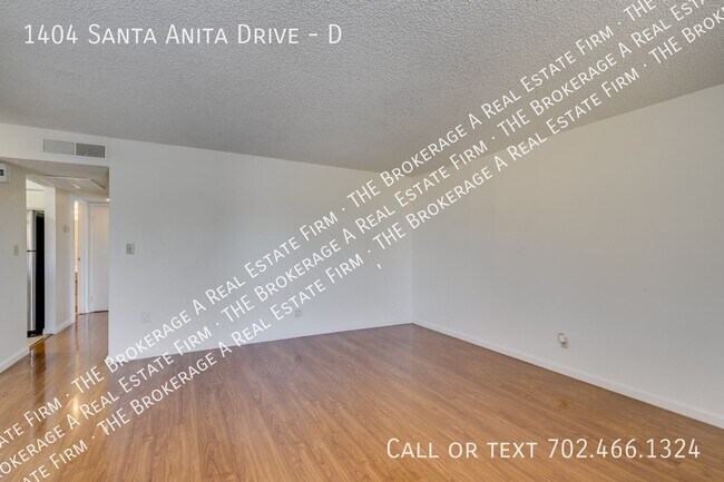 Building Photo - 1404 Santa Anita Dr
