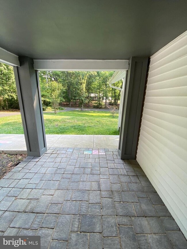 Building Photo - 45395 Woodlawn Dr