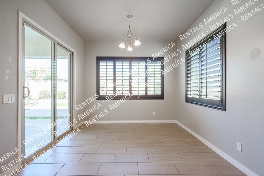 Building Photo - 8544 W Midway Ave