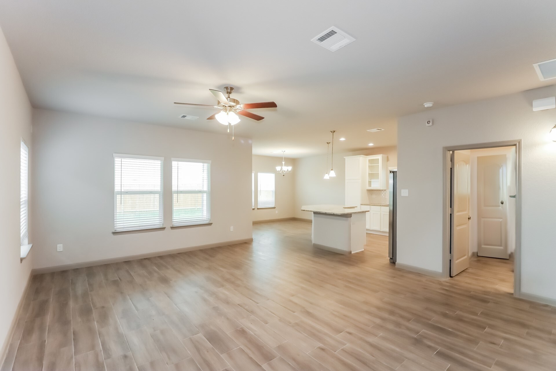 Building Photo - 7943 Cypress Country Dr