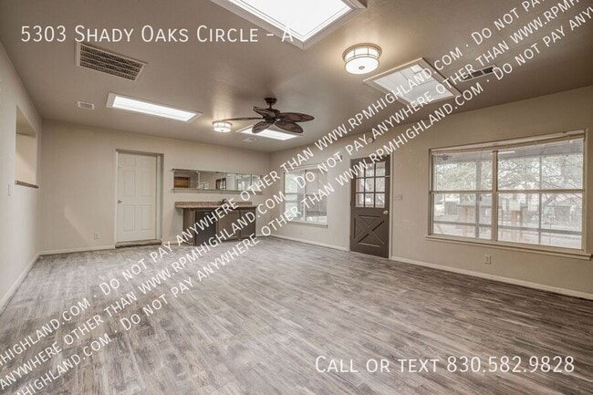 Building Photo - 5303 Shady Oak Cir