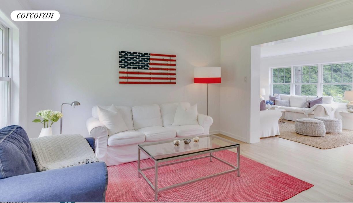 Building Photo - 18 Country Ln