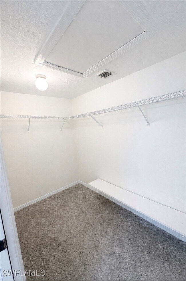 Building Photo - 1228 Commonwealth Cir