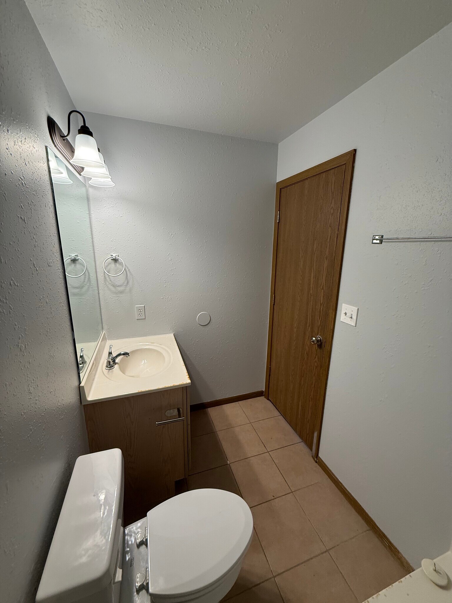 Building Photo - 1530 Citadel Dr