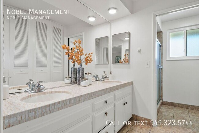 Building Photo - 700 S Yorba St