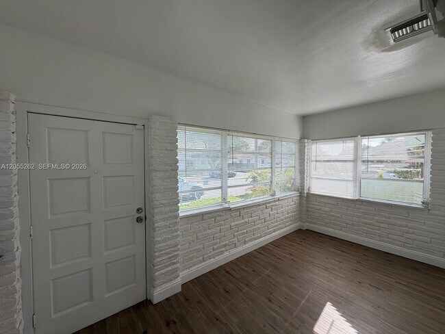 Building Photo - 890 NW 55th St