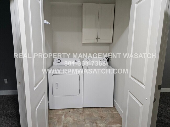 Building Photo - MOVE IN SPECIAL 1/2 off 1st months rent 3 Bedroom 2.5 Bath plus Bonus Room Town Home in Daybreak