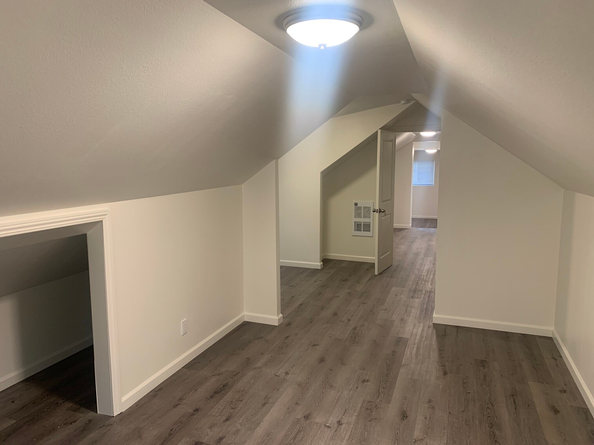 Building Photo - 1356 53rd Ave