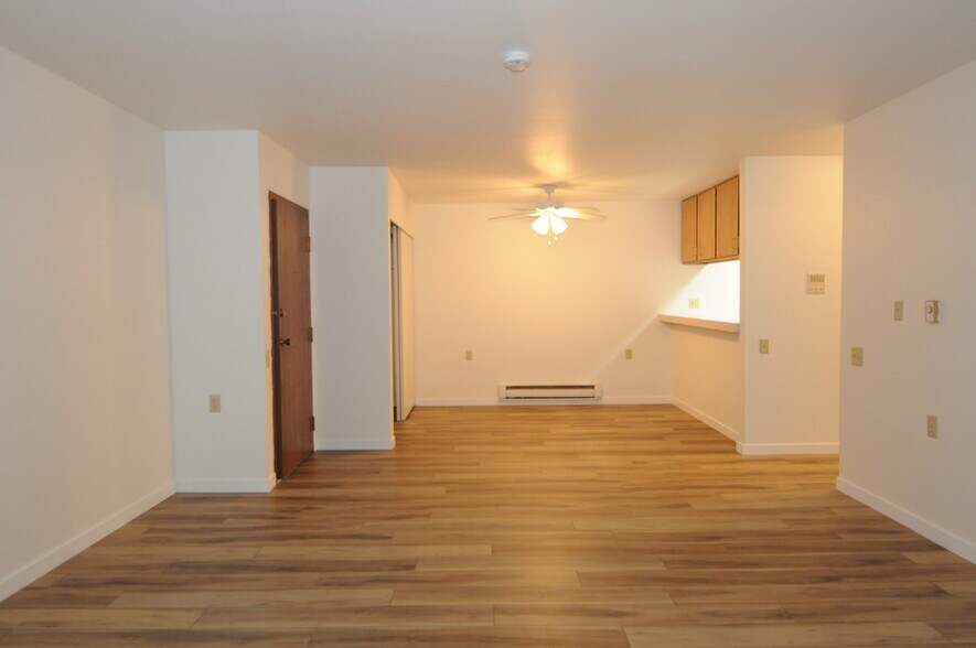 Building Photo - 5313 Brody Dr