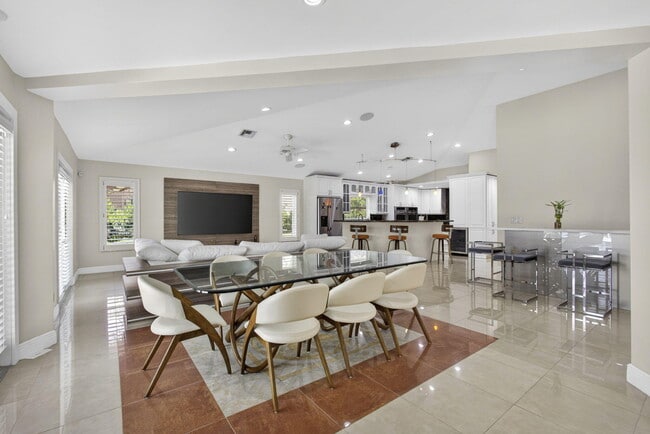 Building Photo - 5463 Sea Biscuit Rd