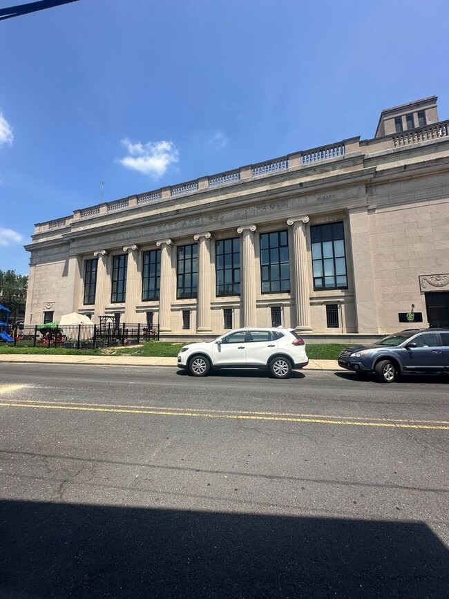Building Photo - Jenkintown Bank & Trust Apartments