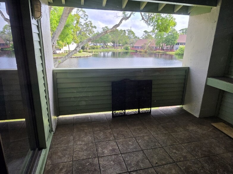 Building Photo - 4158 Pinelake Ln