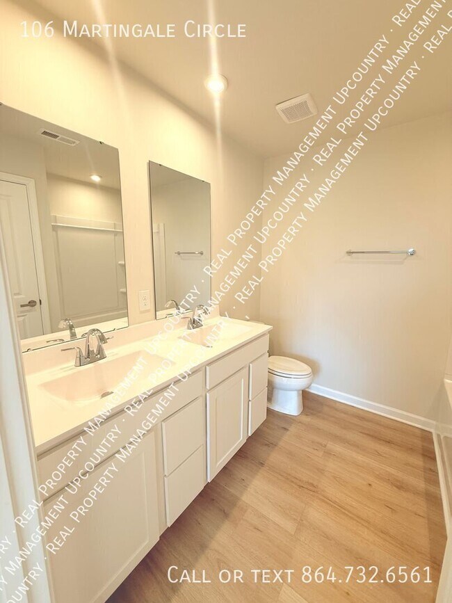 Building Photo - 106 Martingale Cir