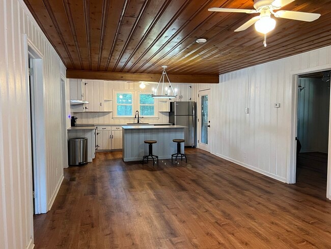 Building Photo - 4183 Mini Market Rd