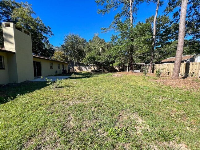 Building Photo - 2915 NW 31 Terrace
