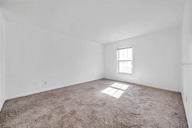 Building Photo - 107 Sea Horse Dr SE