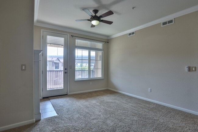 Building Photo - 6511 Hearthstone Cir