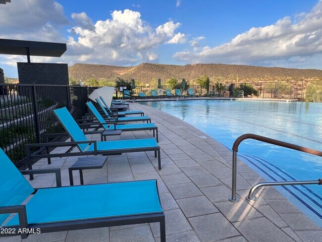 Building Photo - 31962 N 125th Ave