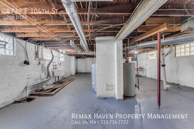 Building Photo - 4732 E 104th St